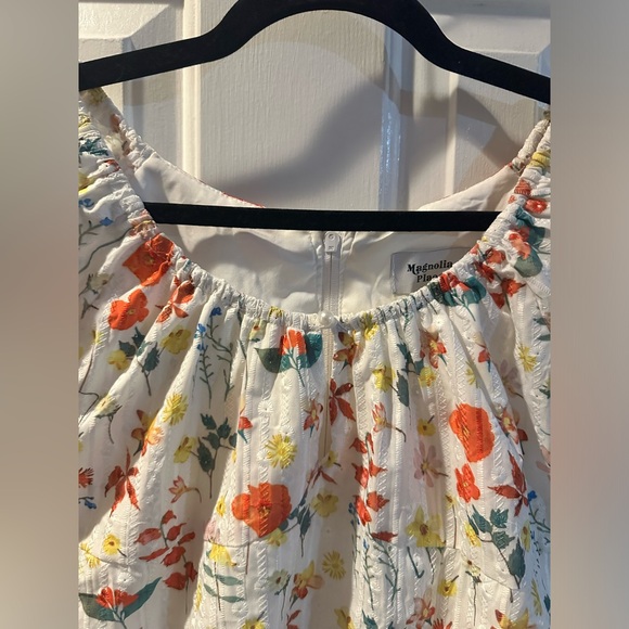 Magnolia Place Floral Top - Picture 3 of 3